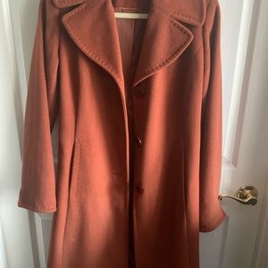 Ellen Tracy—-Beautiful Burnt Orange Wool/Angora coat.